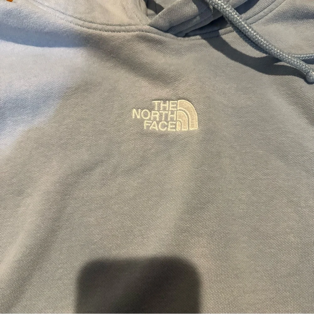 The North Face Women’s Evolution High Low Cropped Hoodie Light Blue‎ Large - Picture 2 of 7